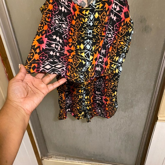 Aztec print romper. - Picture 3 of 4